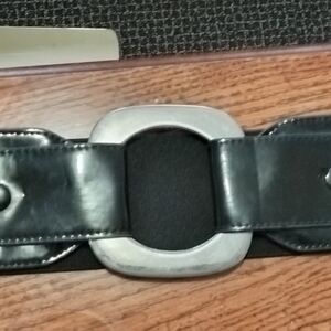 White House Black Market Stretch Belt w/Silver Buckle